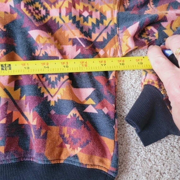 NWT The Westside Brand Alana Pullover XS - Picture 5 of 7